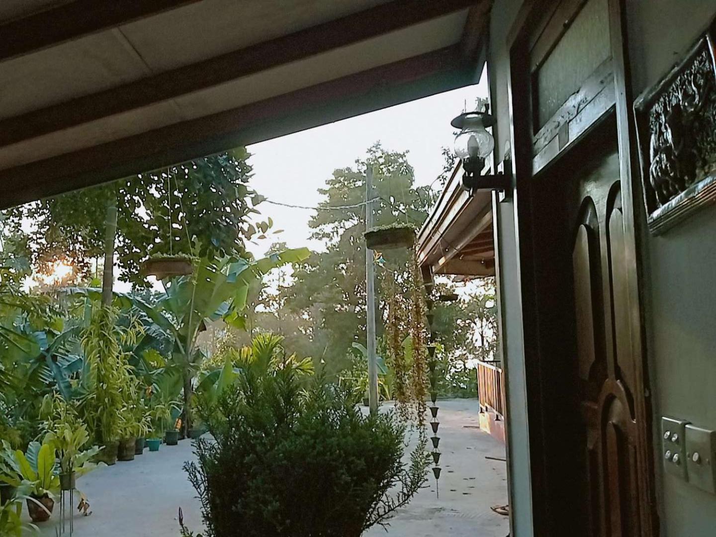 Littleadems View Bed & Breakfast เอลลา ภายนอก รูปภาพ
